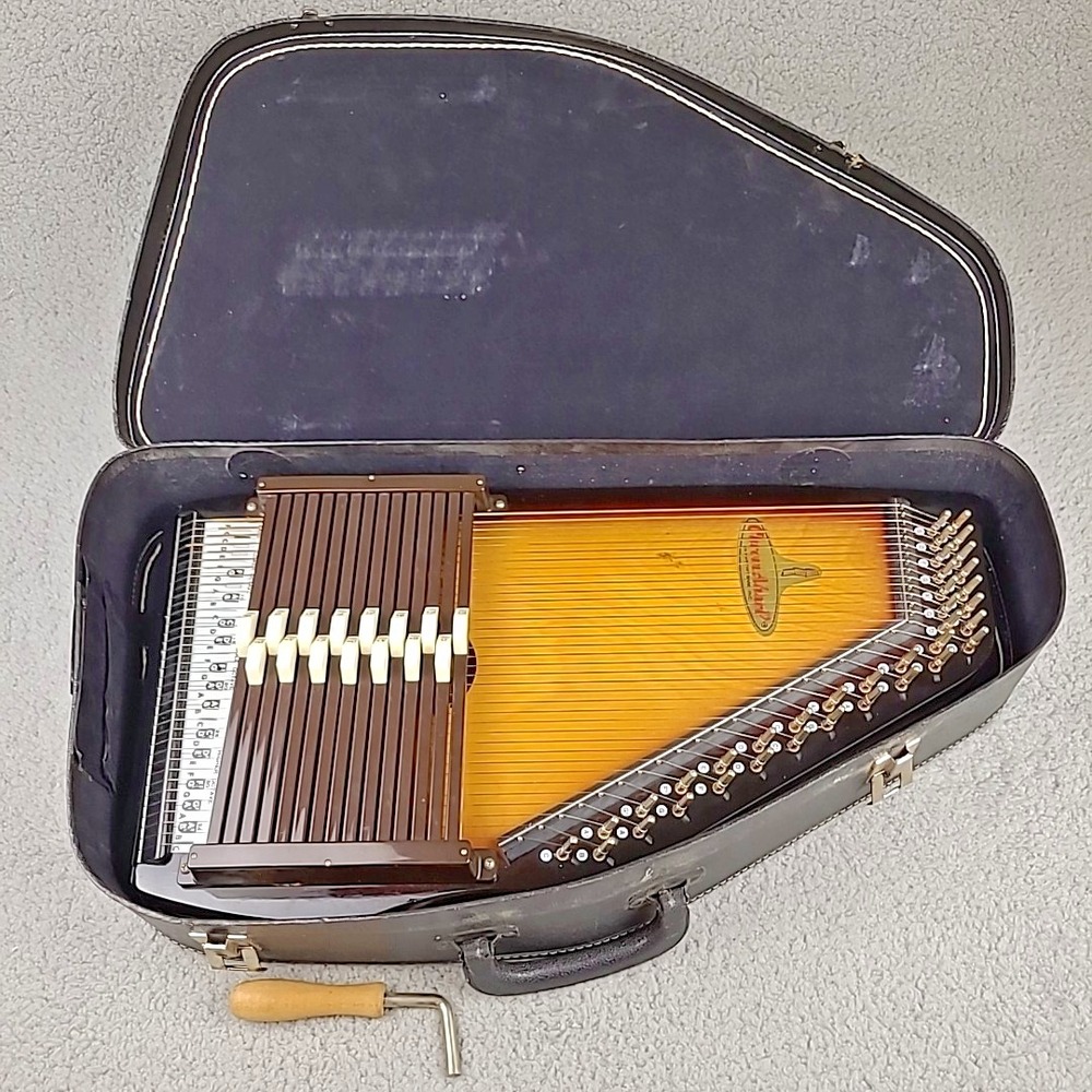 Vintage RBI Chromaharp 15-Chord Autoharp Rhythm Band Inc. With Case and Tuner